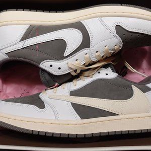 Air Jordan 1 Low Travis Scott 'Dark Mocha (Size 11)